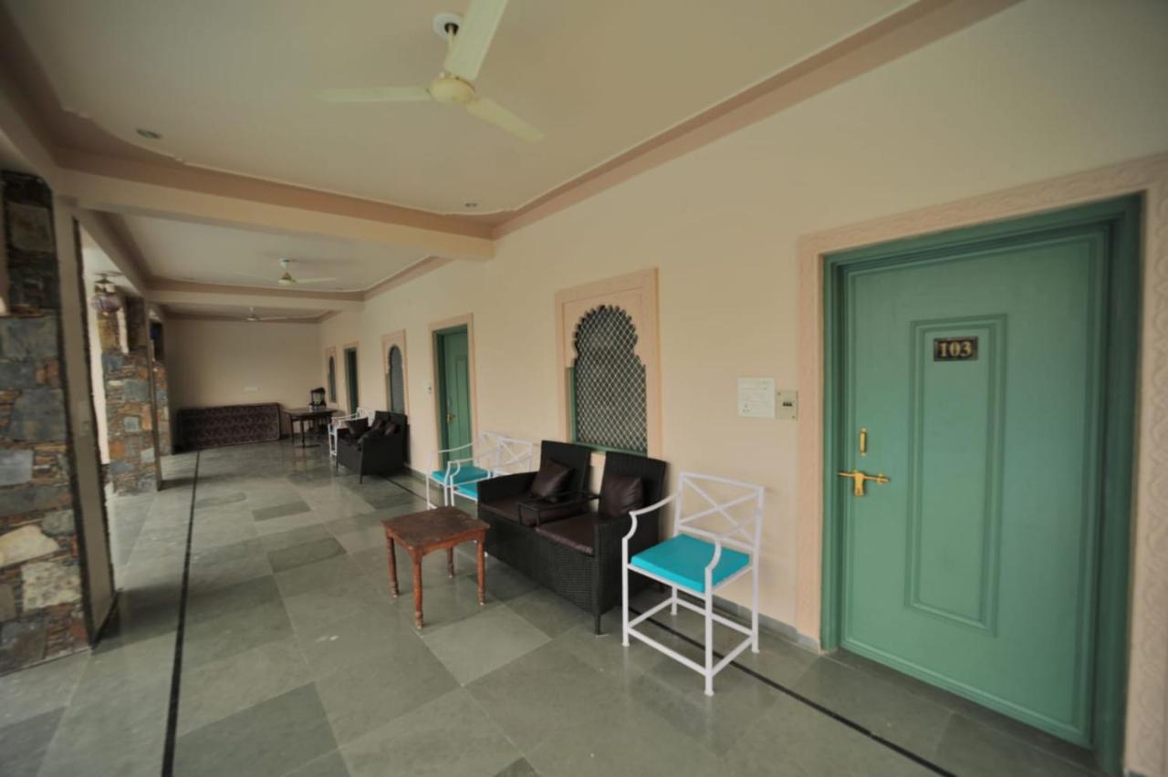 Vaché Farm Stay Udaipur Esterno foto